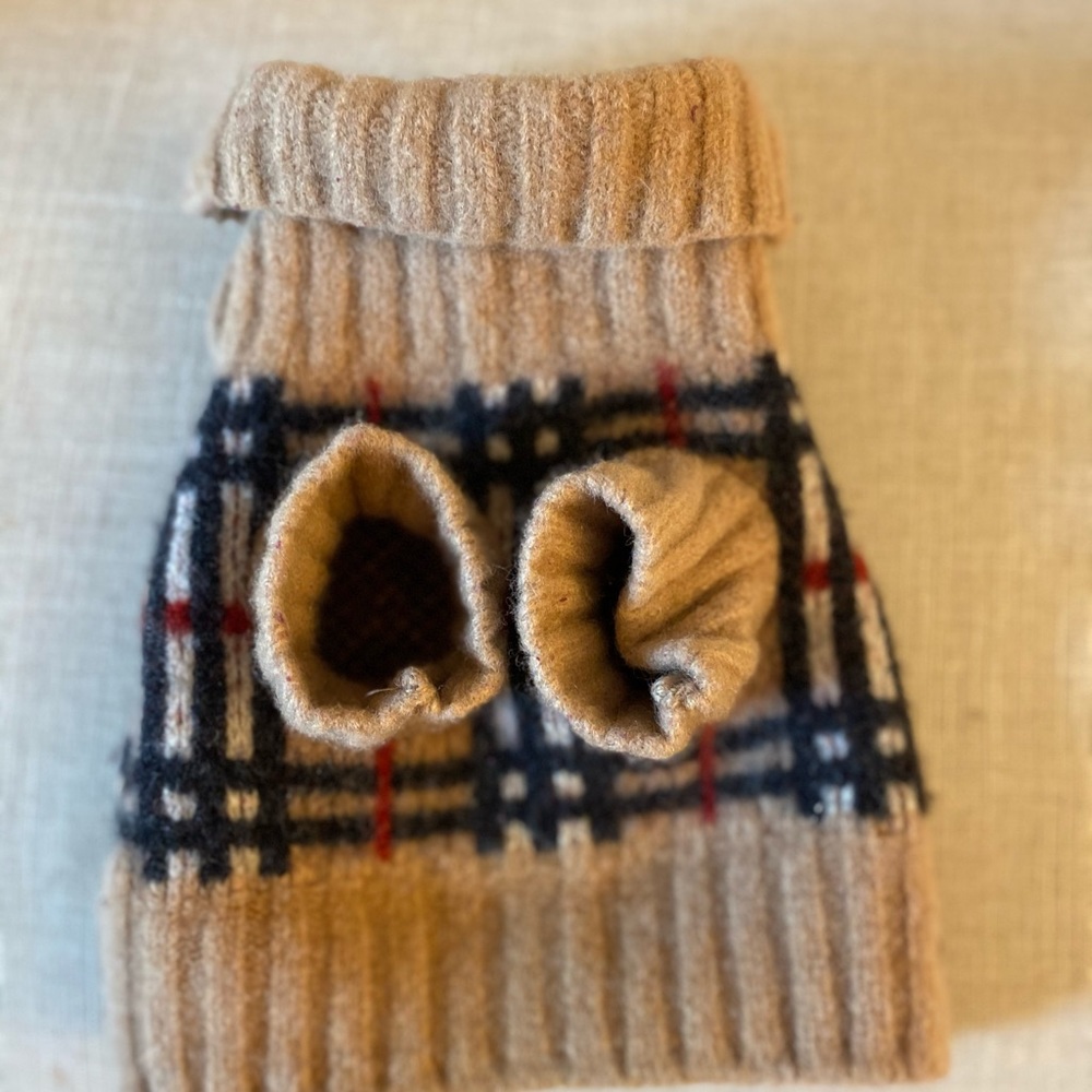 Vintage Burberry London dog sweater - small